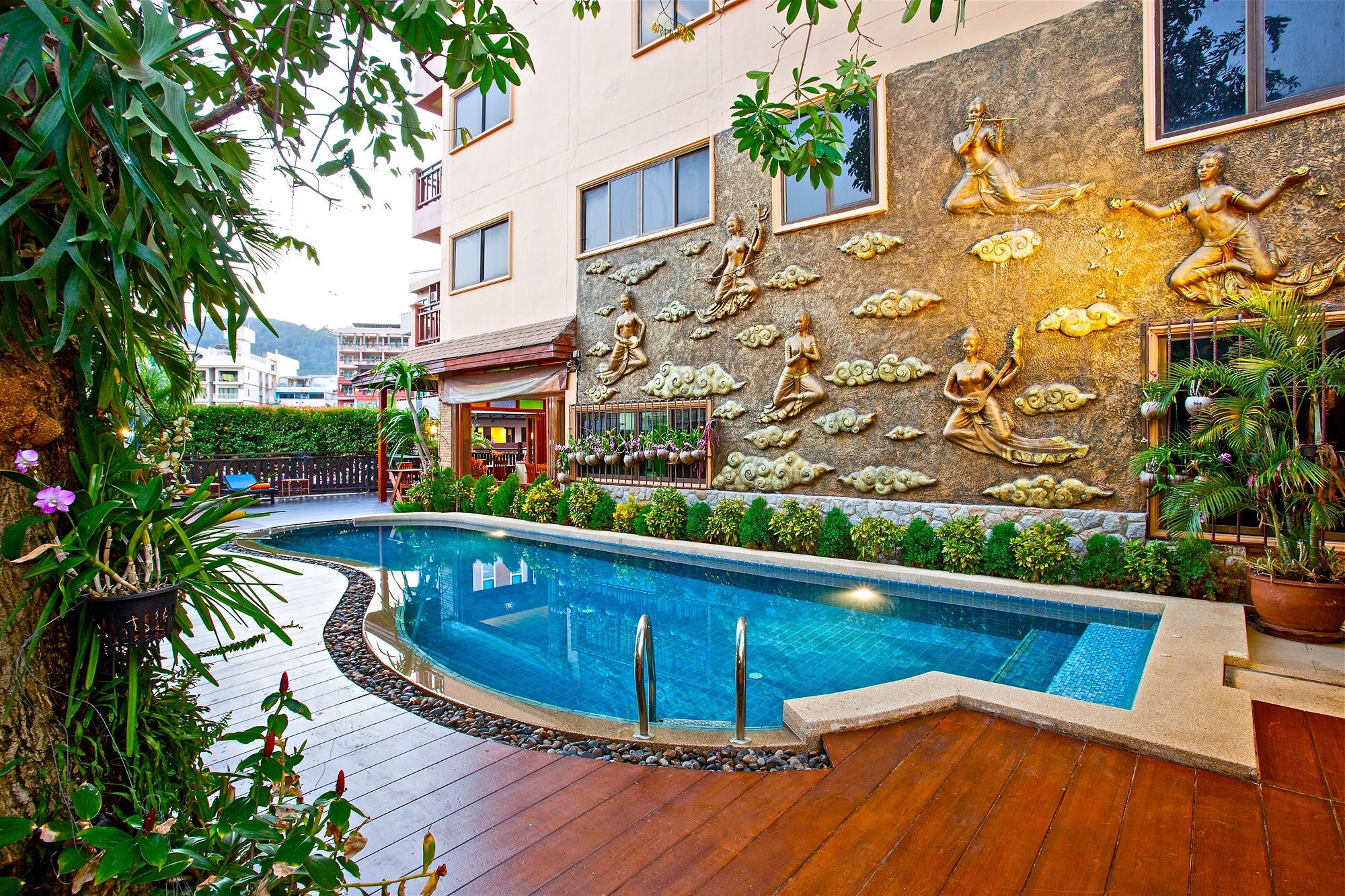 Orchid Garden Hotel Patong Exterior foto
