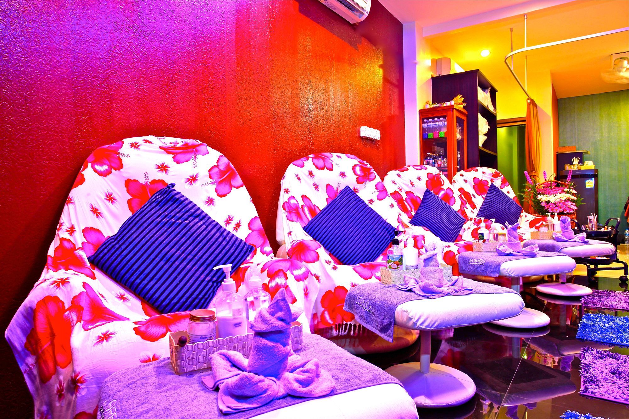 Orchid Garden Hotel Patong Exterior foto